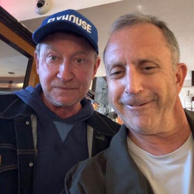 I Met 'The Great One' – Wayne Gretzky …and Etoro Went Public!!!!